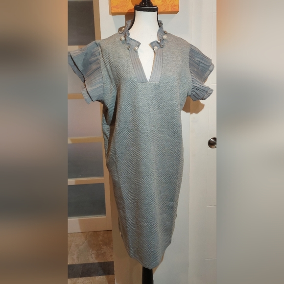 Simply southern collection Dresses & Skirts - Elegant Textured Gray Shift Dress with Pleated Sleeve Detail